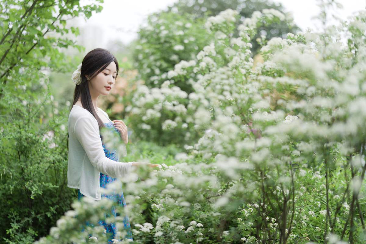 [YITUYU艺图语]2025.05.23 蔷薇春色 栀栀雯