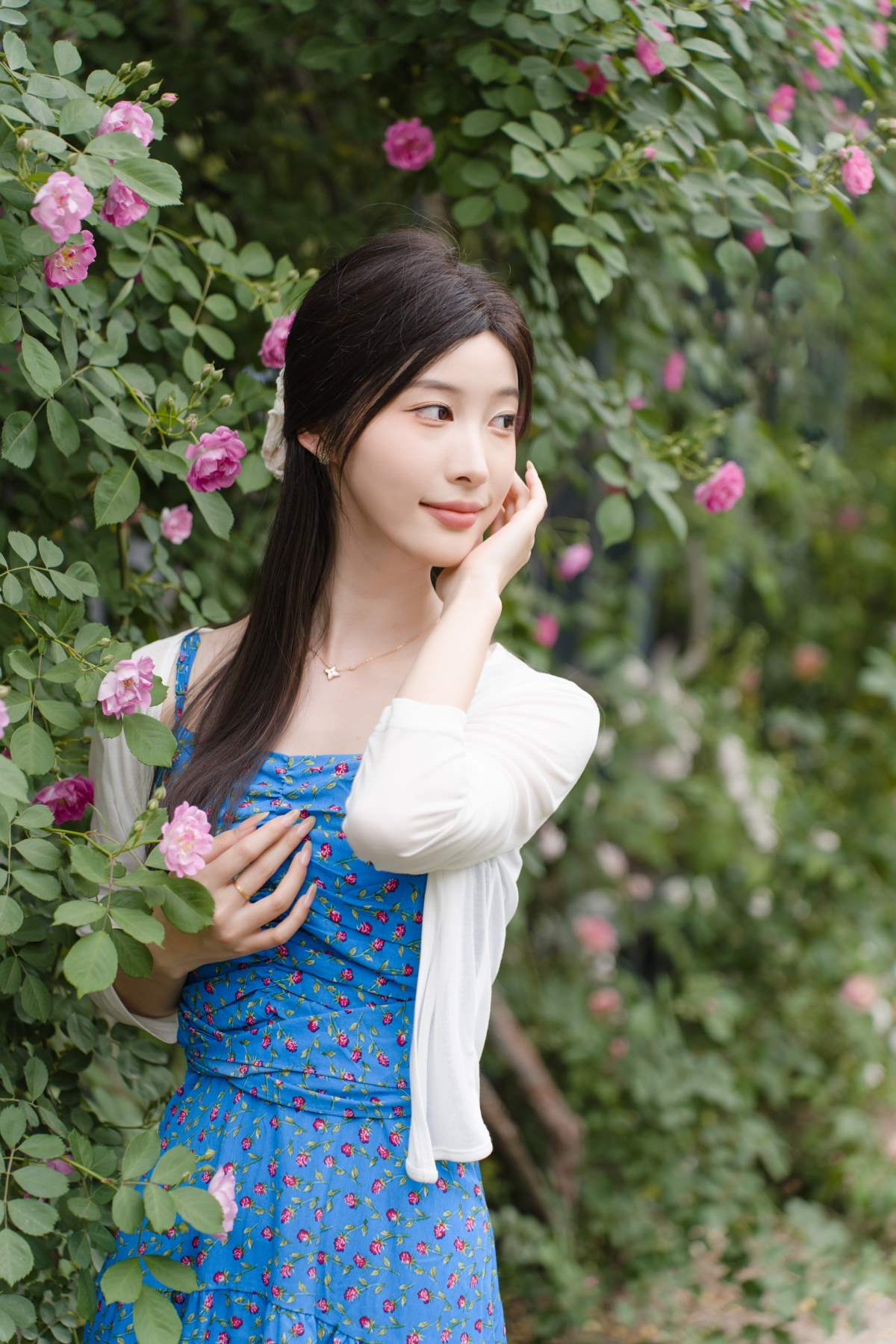 [YITUYU艺图语]2025.05.23 蔷薇春色 栀栀雯 预览图 - 2