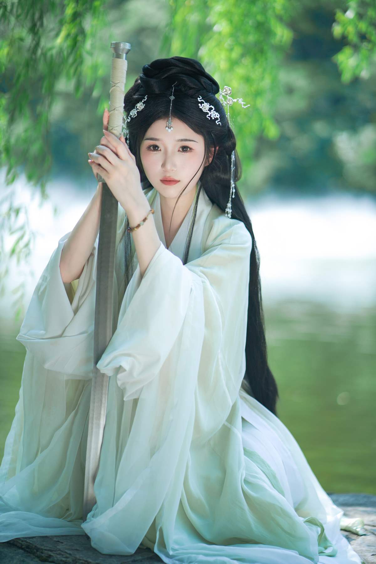 [YITUYU艺图语]2025.05.24 师姐 梓榆喝点甜的呀