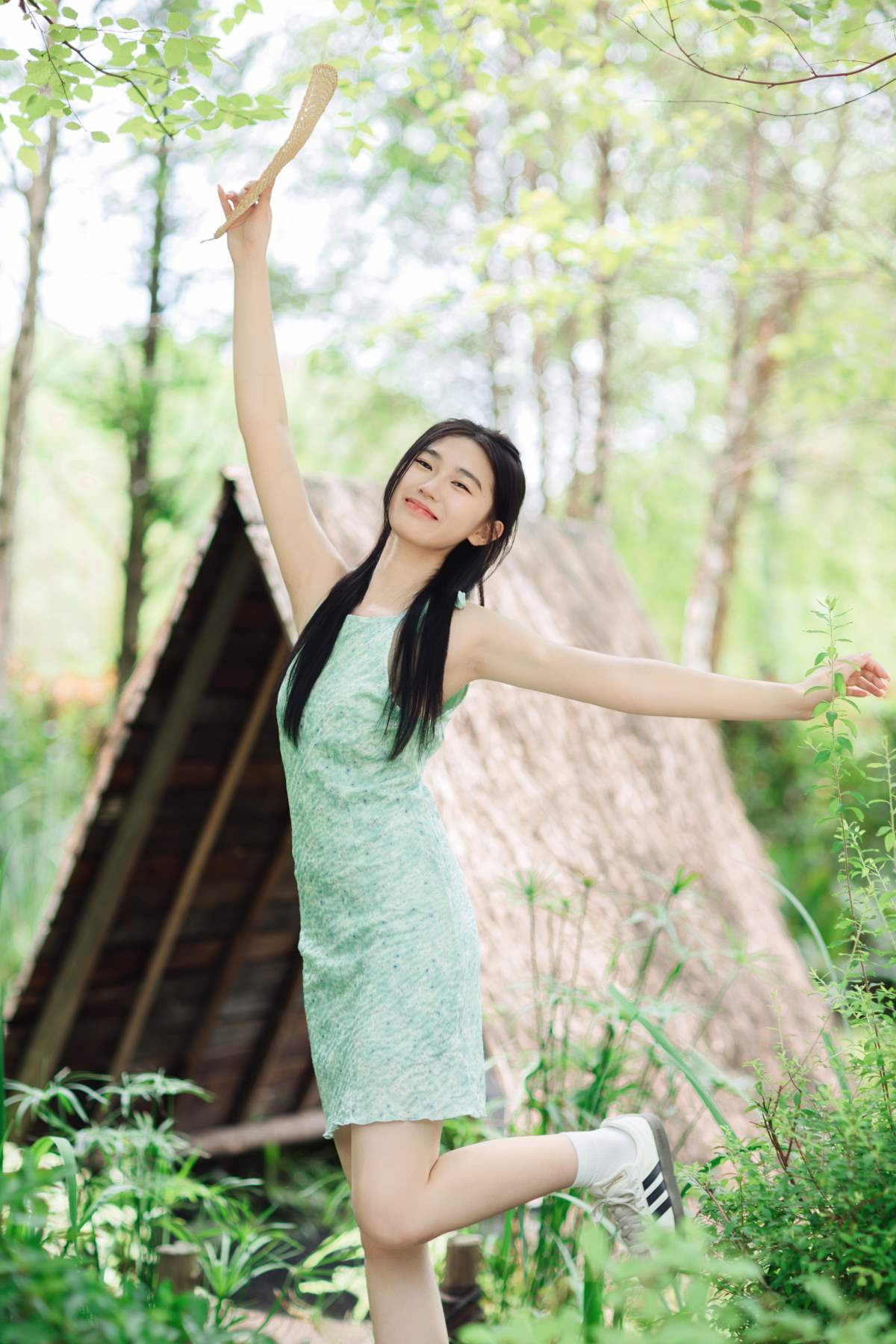 [YITUYU艺图语]2025.05.25 你一笑，整个夏天开始对焦 阿紫