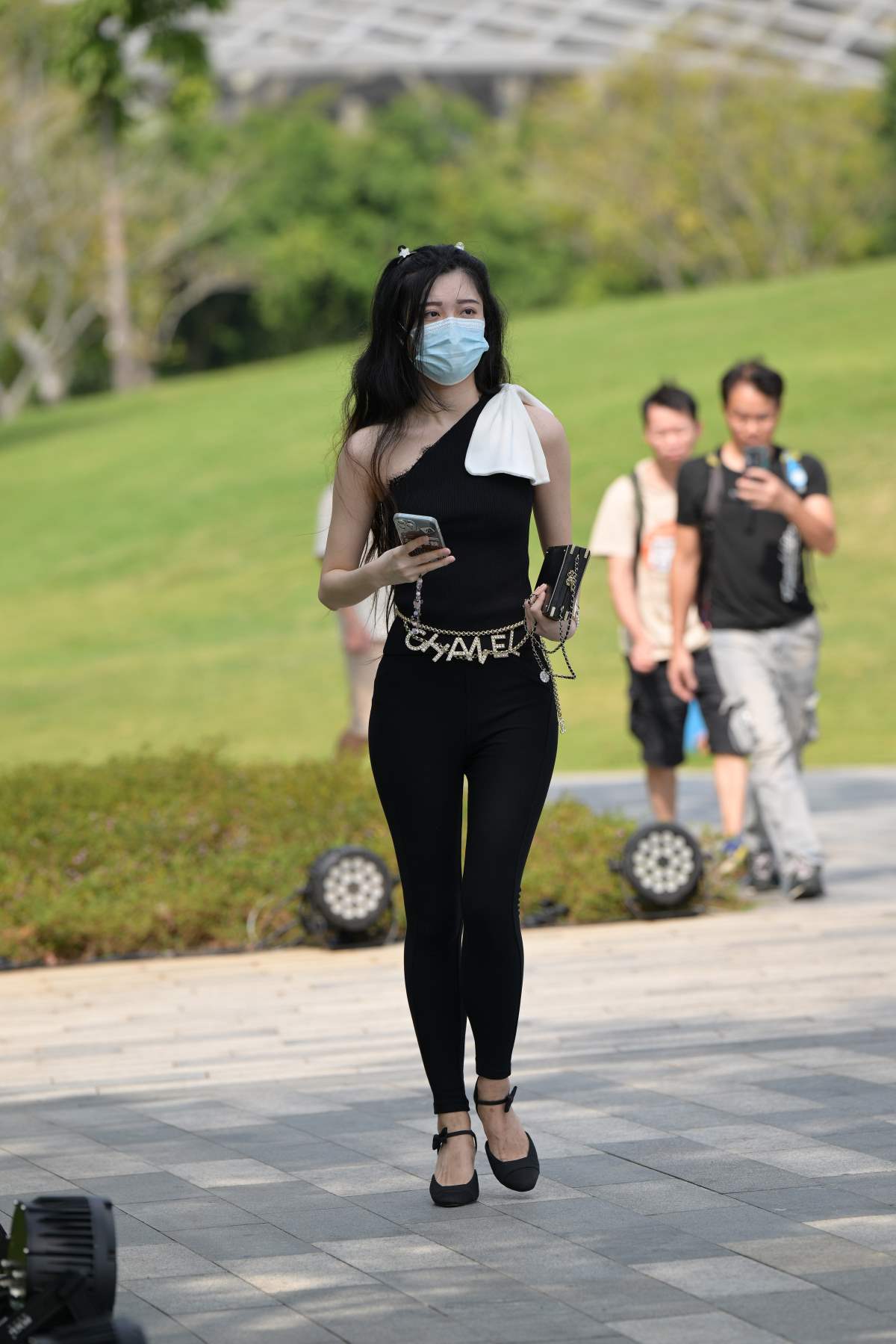 精选街拍作品 NO.4504 黑色紧身套装