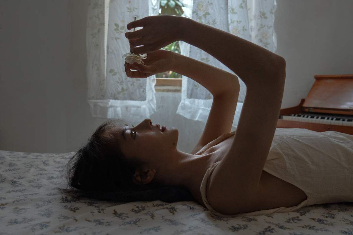 [YITUYU艺图语]2025.05.28 少女的心事 小雨天气 预览图 - 2