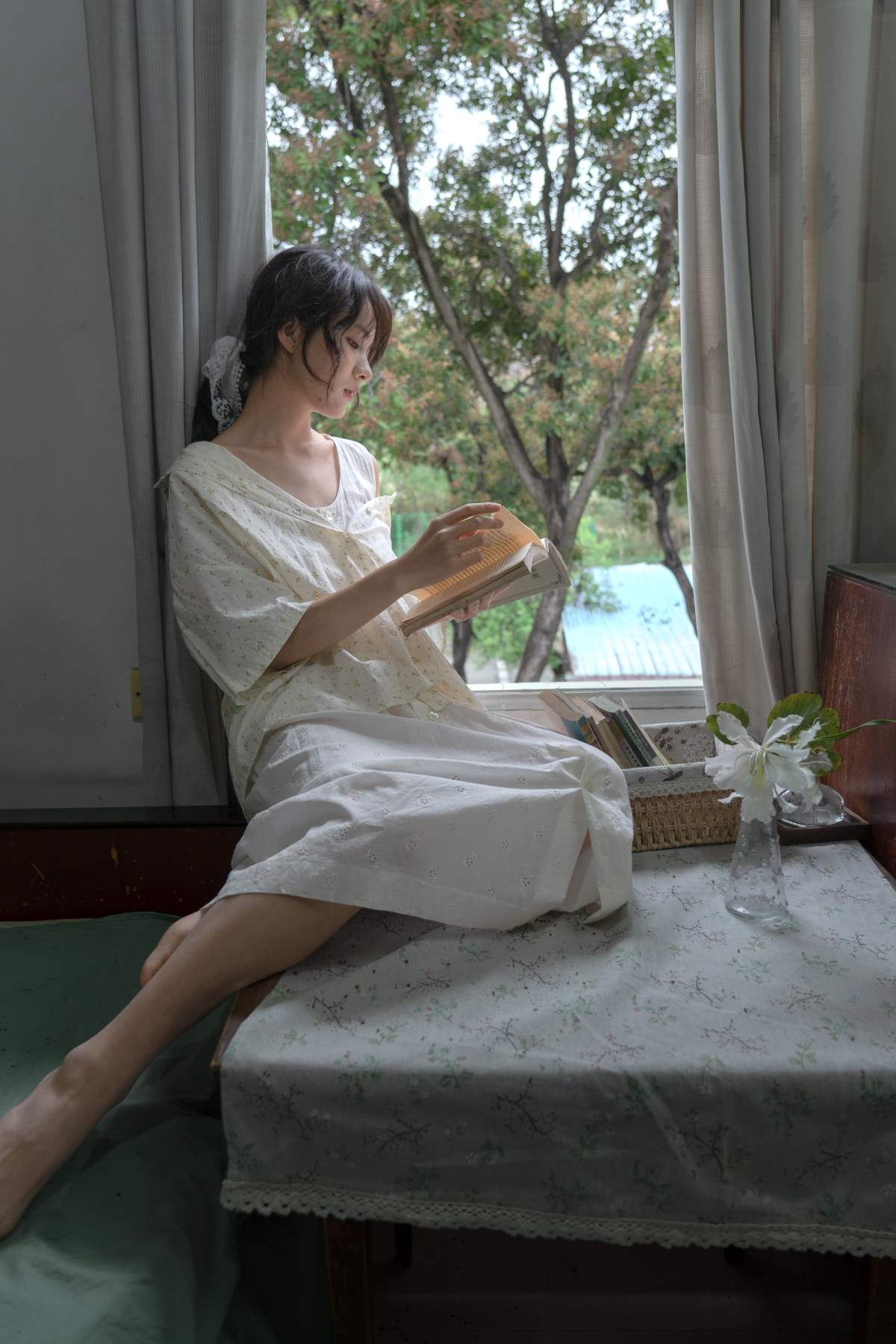 [YITUYU艺图语]2025.05.31 窗畔漫读 小雨天气