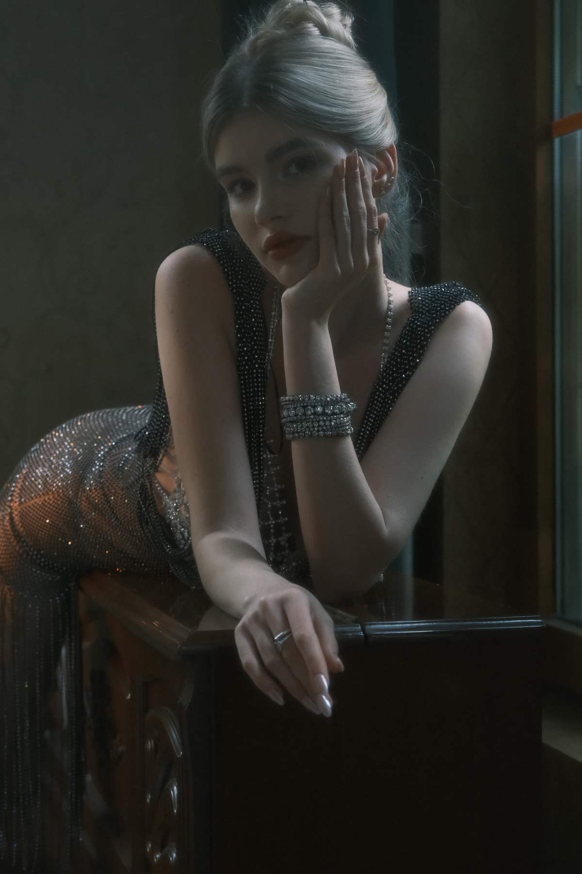 [YITUYU艺图语]2025.05.31 窗外是一片属于夏天的森林 ALBINA 预览图 - 2