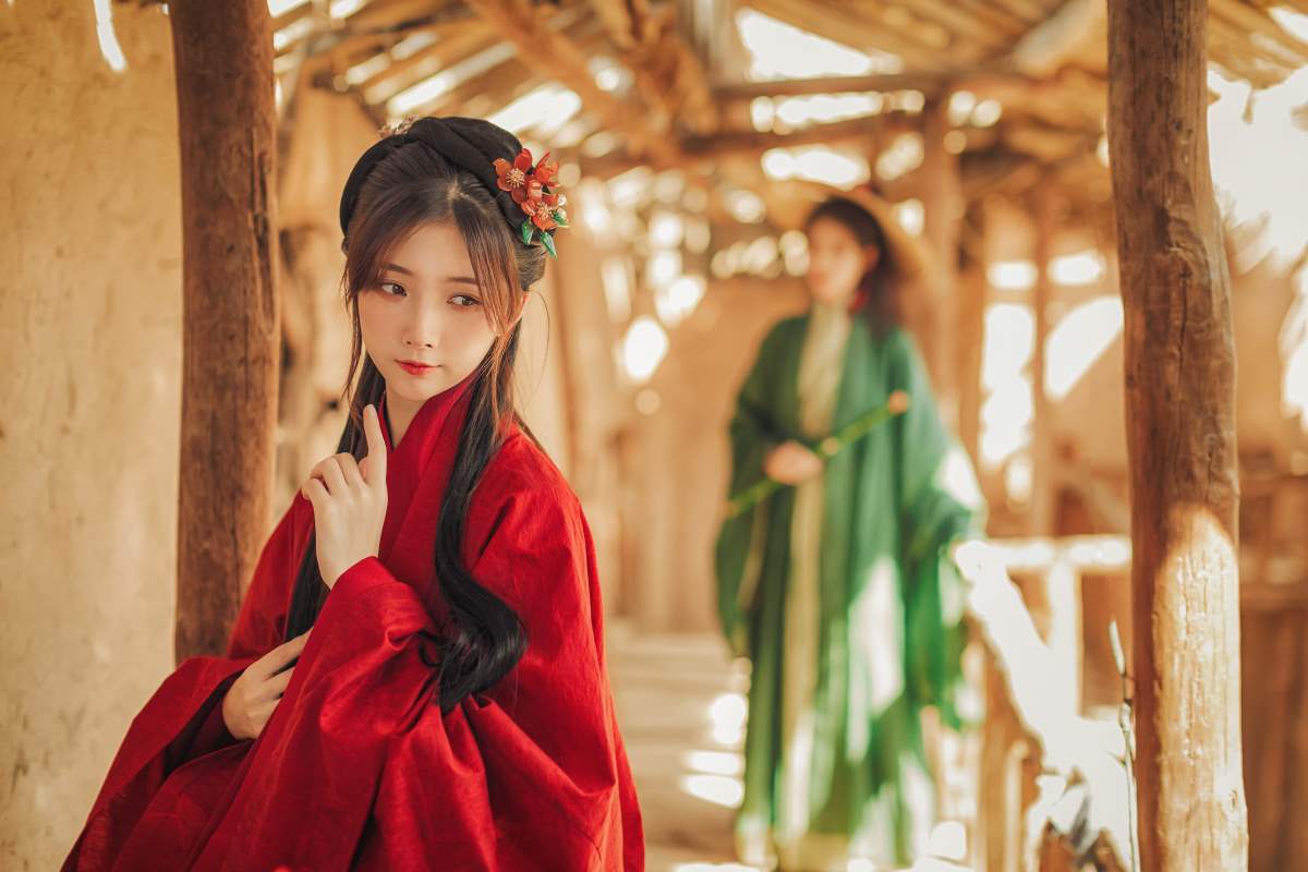 [YITUYU艺图语]2025.05.31 古城情 当初叫人家小田田