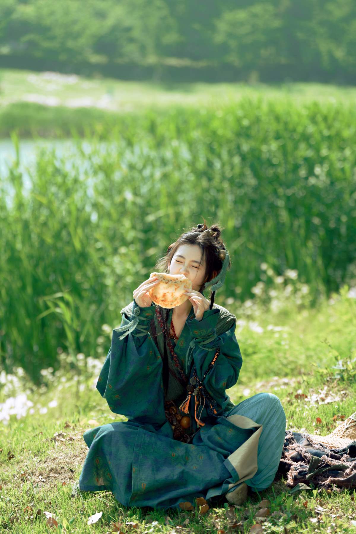 [YITUYU艺图语]2025.06.02 江湖少女 甜心芽芽 预览图 - 2