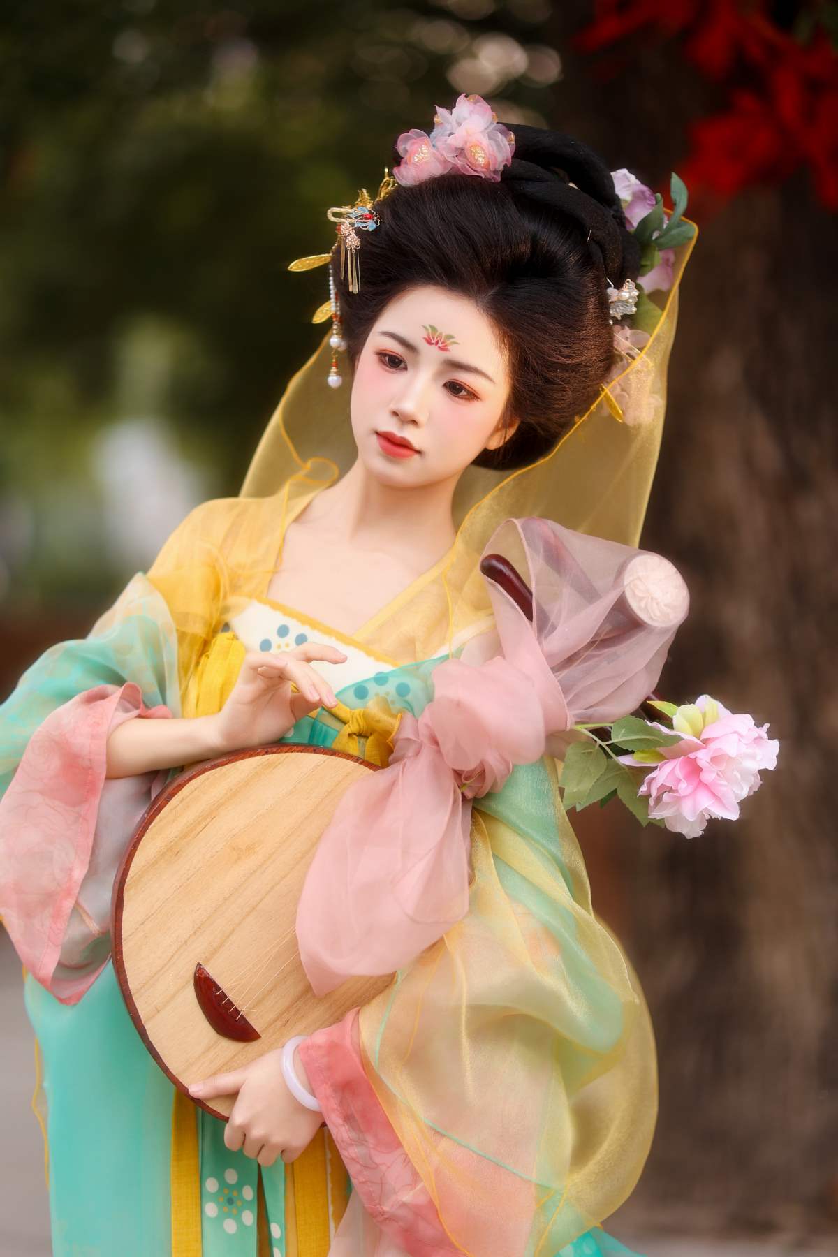 [YITUYU艺图语]2025.06.04 国色芳华 小杜同学 预览图 - 2