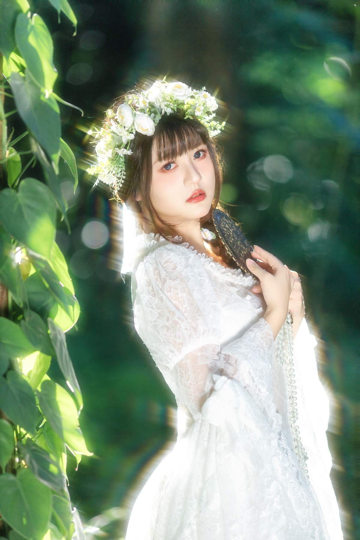 [YITUYU艺图语]2025.06.04 让光在纱裙上写诗 我变成猪了你负责吗 预览图 - 2