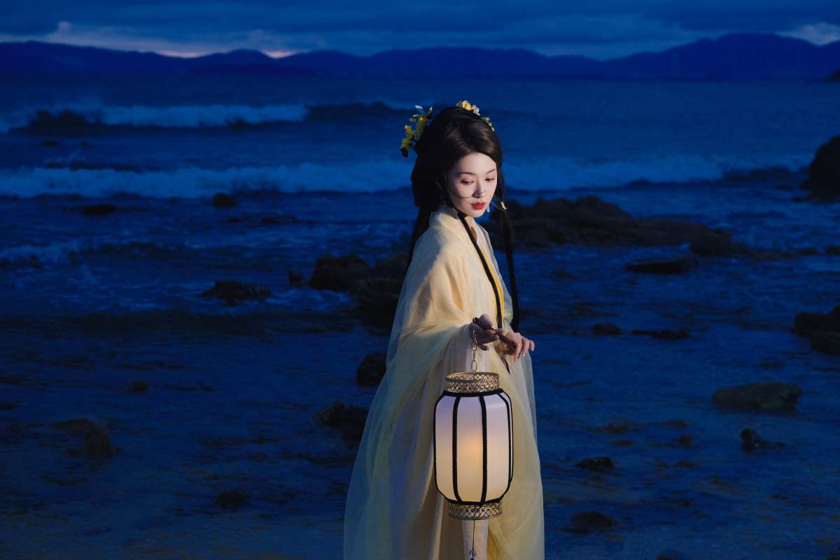 [YITUYU艺图语]2025.06.05 月光 田田 预览图 - 2