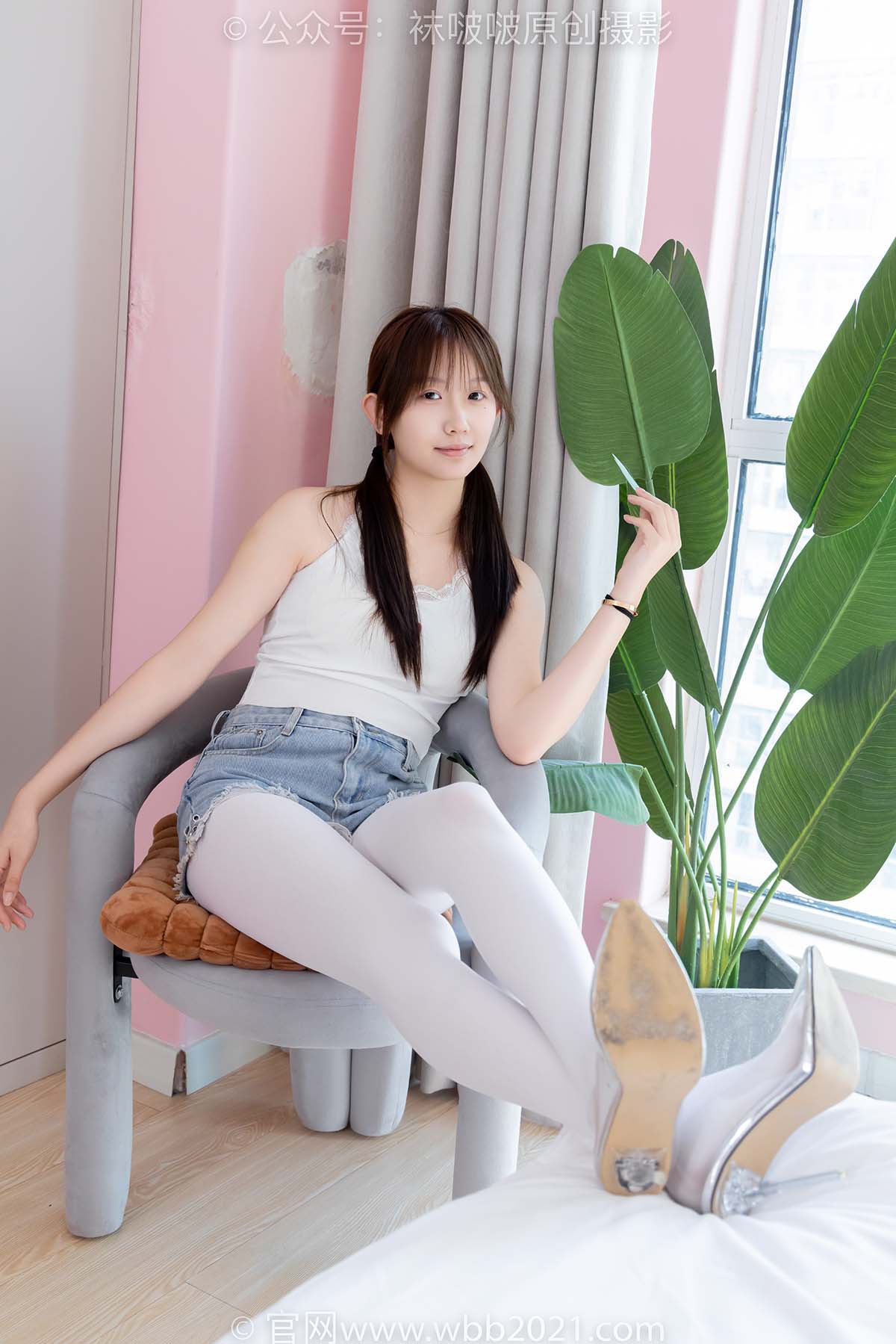 [BoBoSocks袜啵啵]NO.582 香菜-高跟鞋、厚白丝、裸足