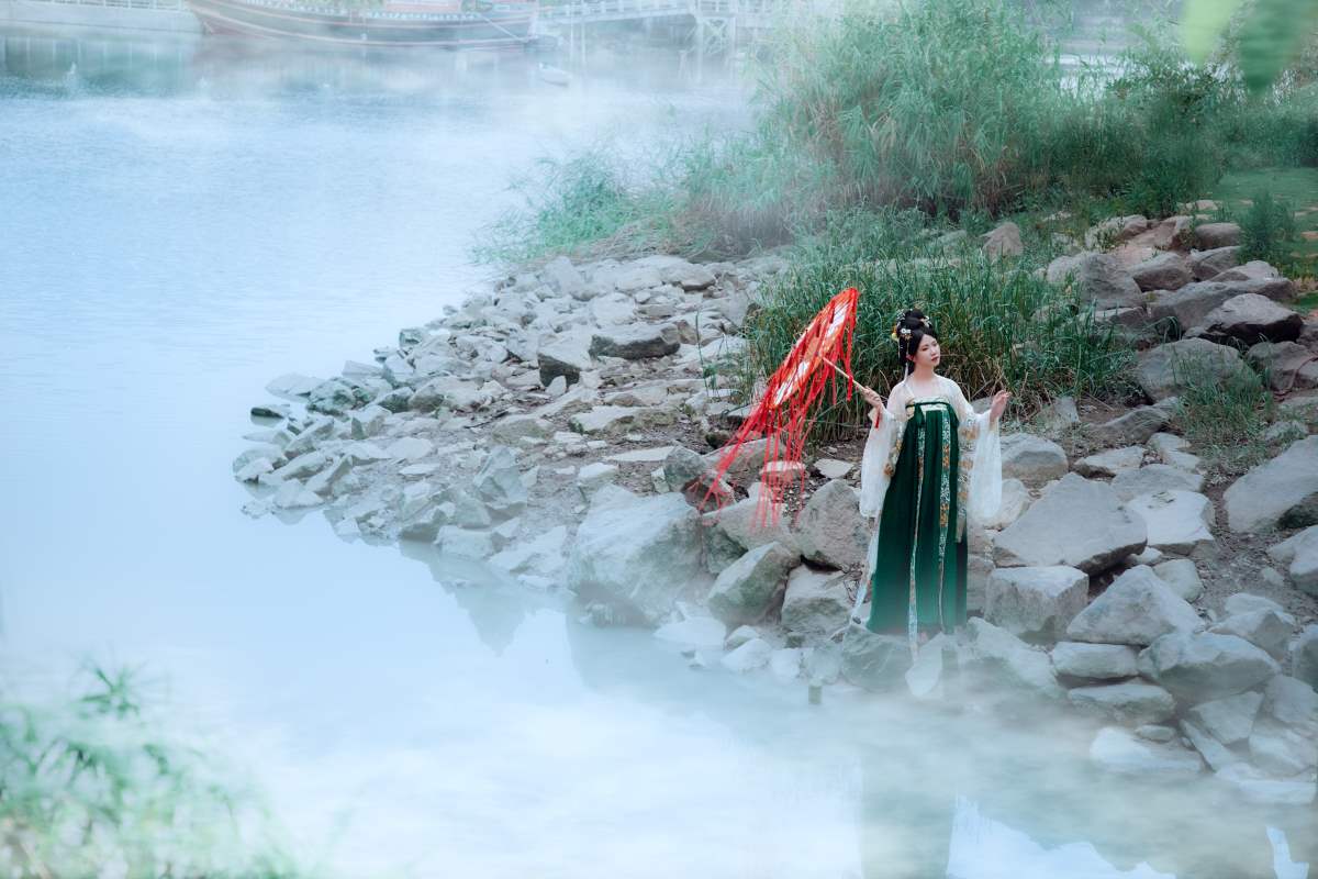 [YITUYU艺图语]2025.06.06 烟雨入江南 胖头鱼 预览图 - 2