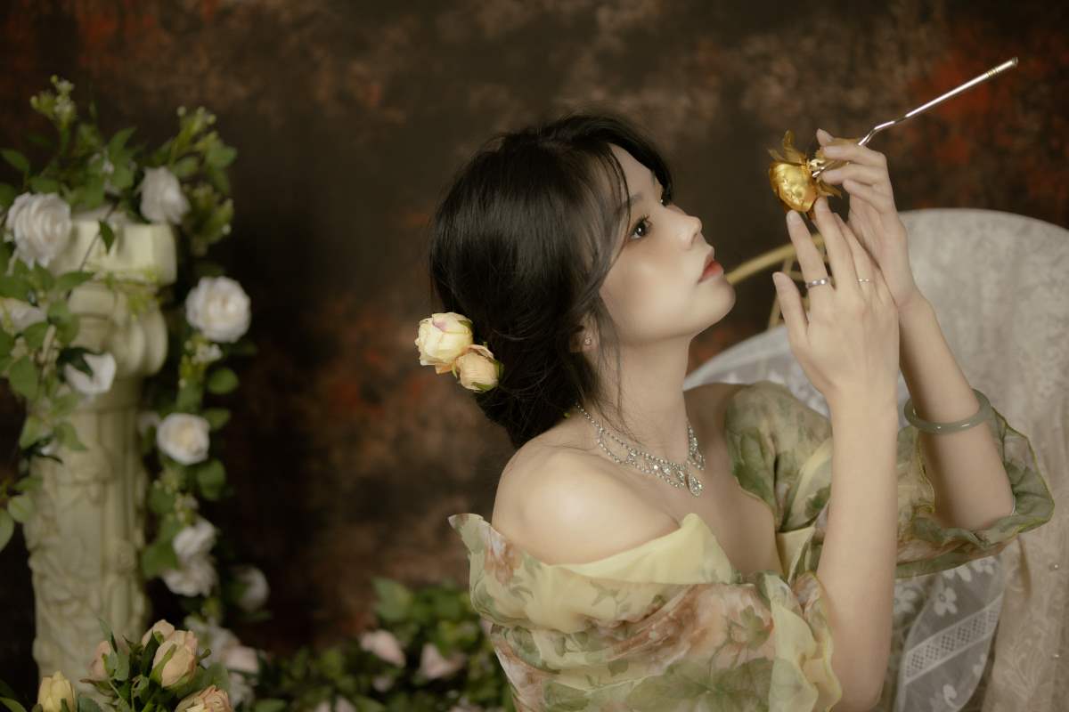 [YITUYU艺图语]2025.06.08 画中花 焱 预览图 - 2