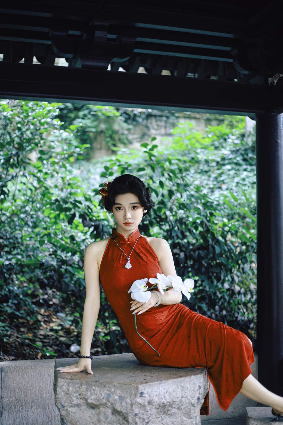 [YITUYU艺图语]2025.06.09 旗袍手推波 江南东方美 无语草莓