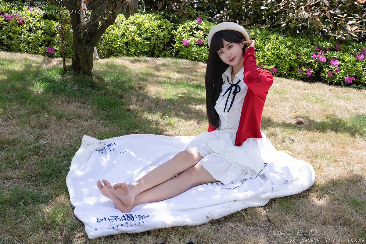 甜予摄影 NO.197 小甜桃-皮鞋、大腿袜、裸足 预览图 - 2