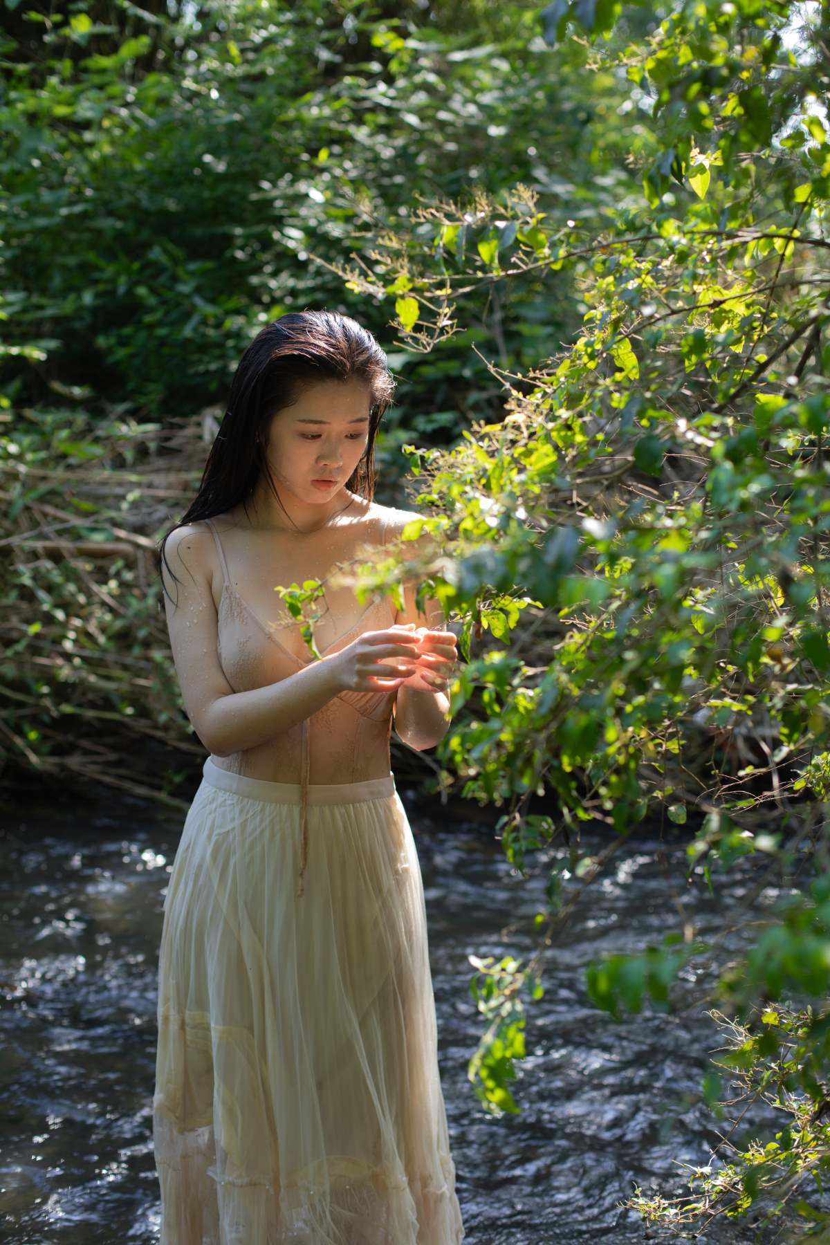 [YITUYU艺图语]2025.06.11 细水长流 千羽 预览图 - 2