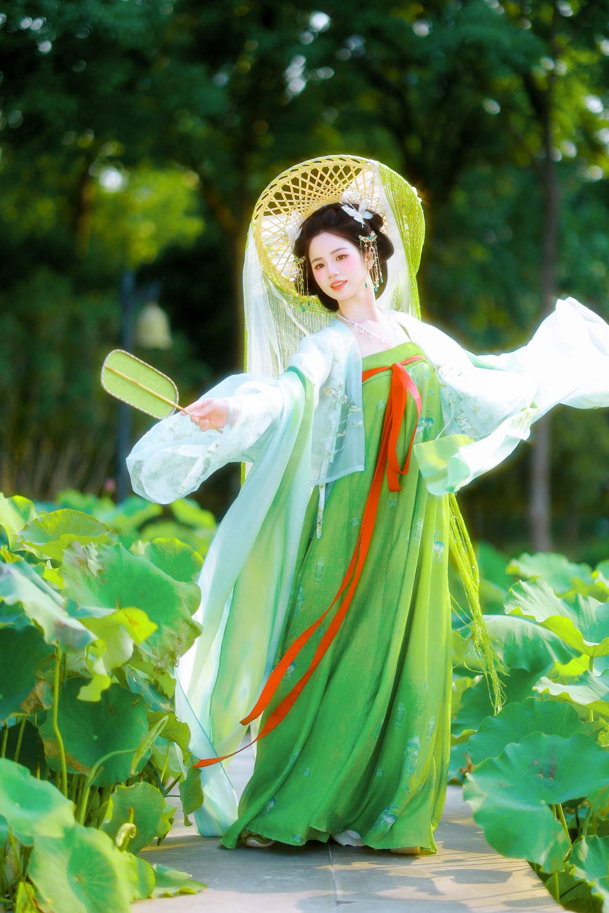 [YITUYU艺图语]2025.06.13 小荷塘 小杜同学 预览图 - 2