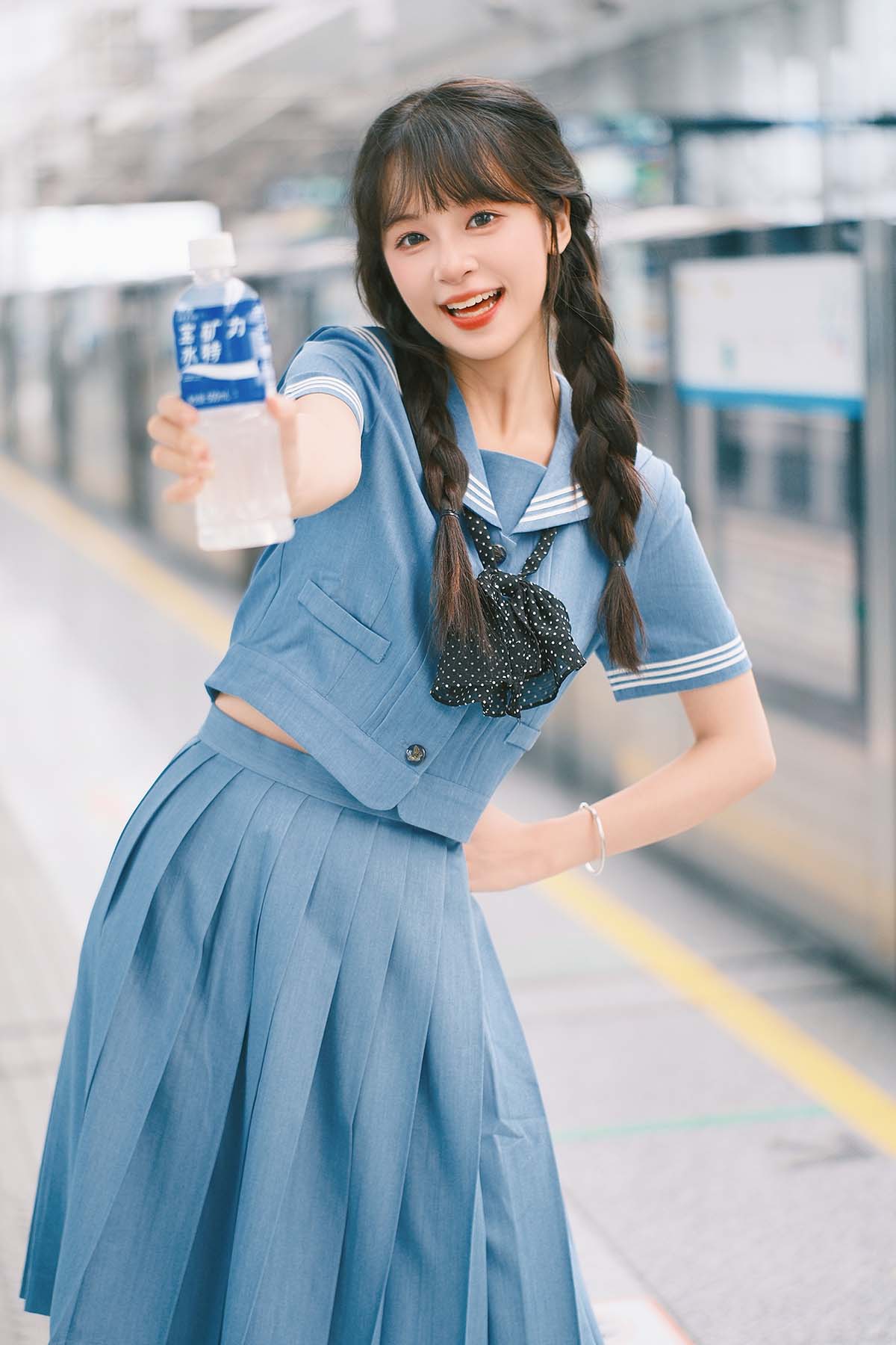 [YITUYU艺图语]2025.06.14 蓝色系jk 夏芋小年 预览图 - 2