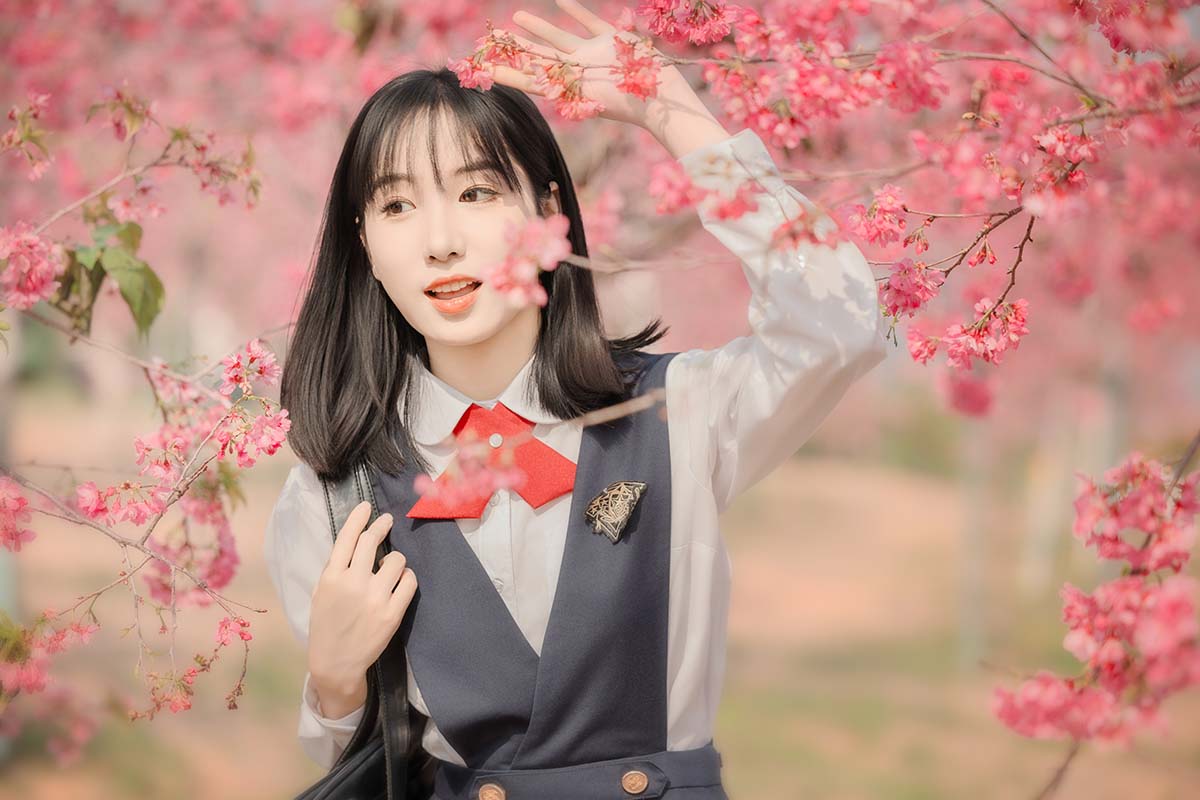 [YITUYU艺图语]2025.06.14 樱花树下 简小橙 预览图 - 2