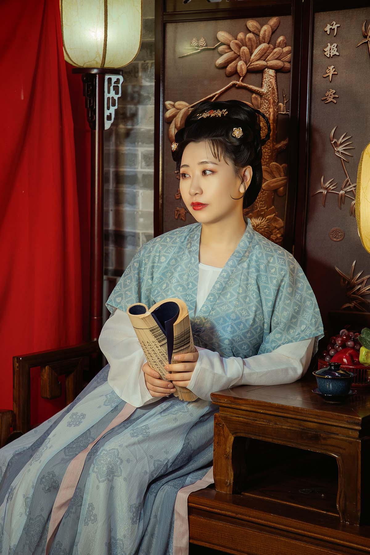 [YITUYU艺图语]2025.06.18 暮色 卡卡