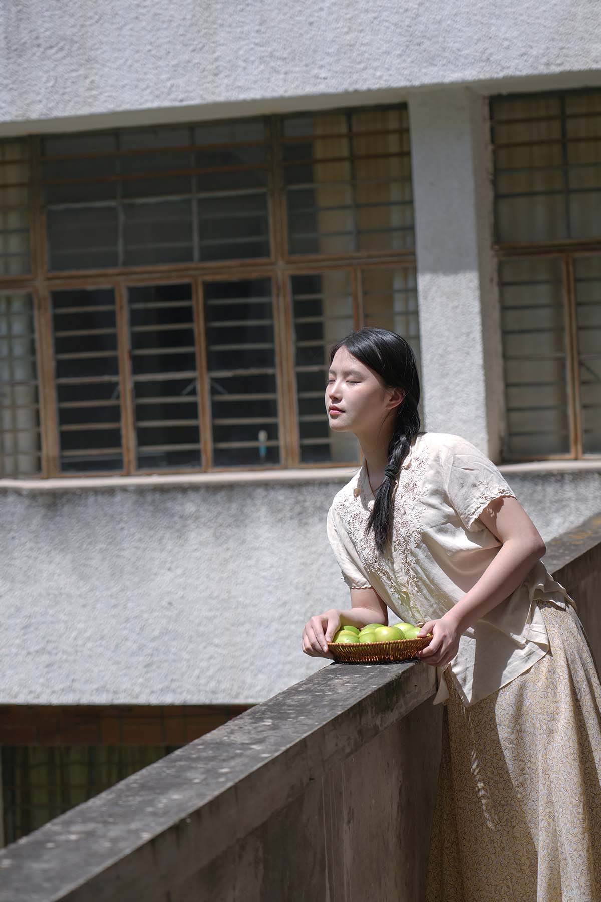 [YITUYU艺图语]2025.06.18 你走后时间开始练习轻手轻脚 依鑫 预览图 - 2