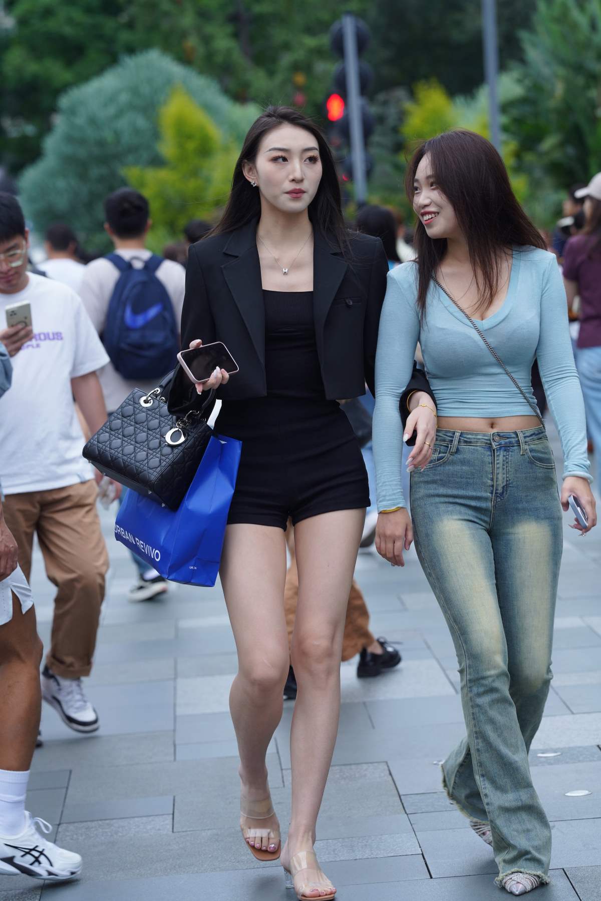 精选街拍作品 NO.4673 西装外套精致短裤