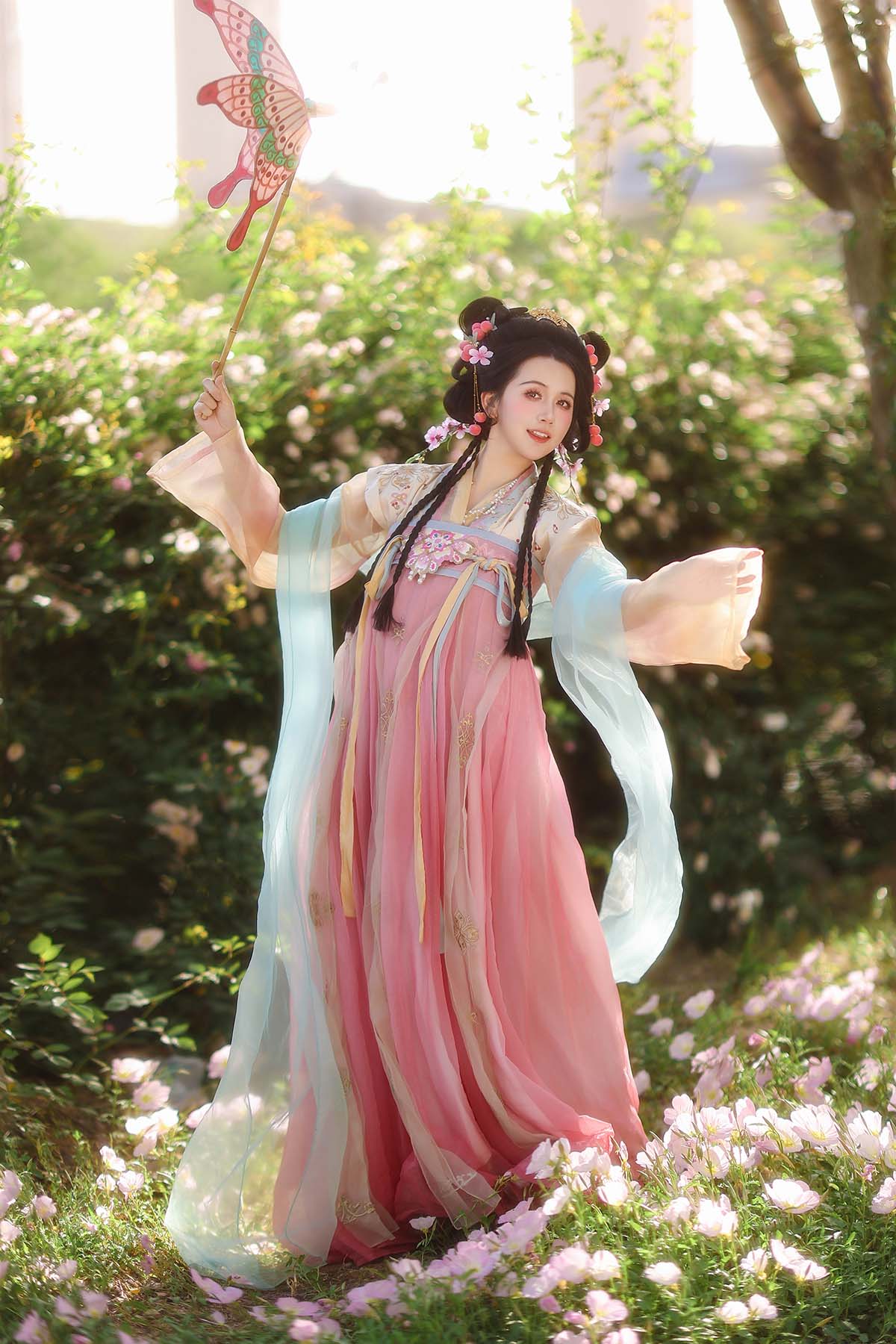 [YITUYU艺图语]2025.06.22 小桃仙 侧耳倾听 预览图 - 2