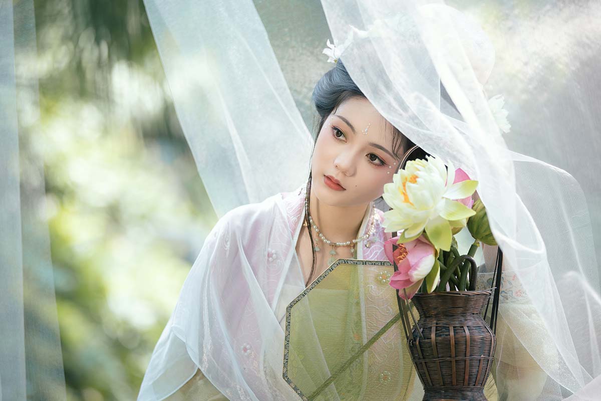 [YITUYU艺图语]2025.06.25 半篓春 吴莹琨琨