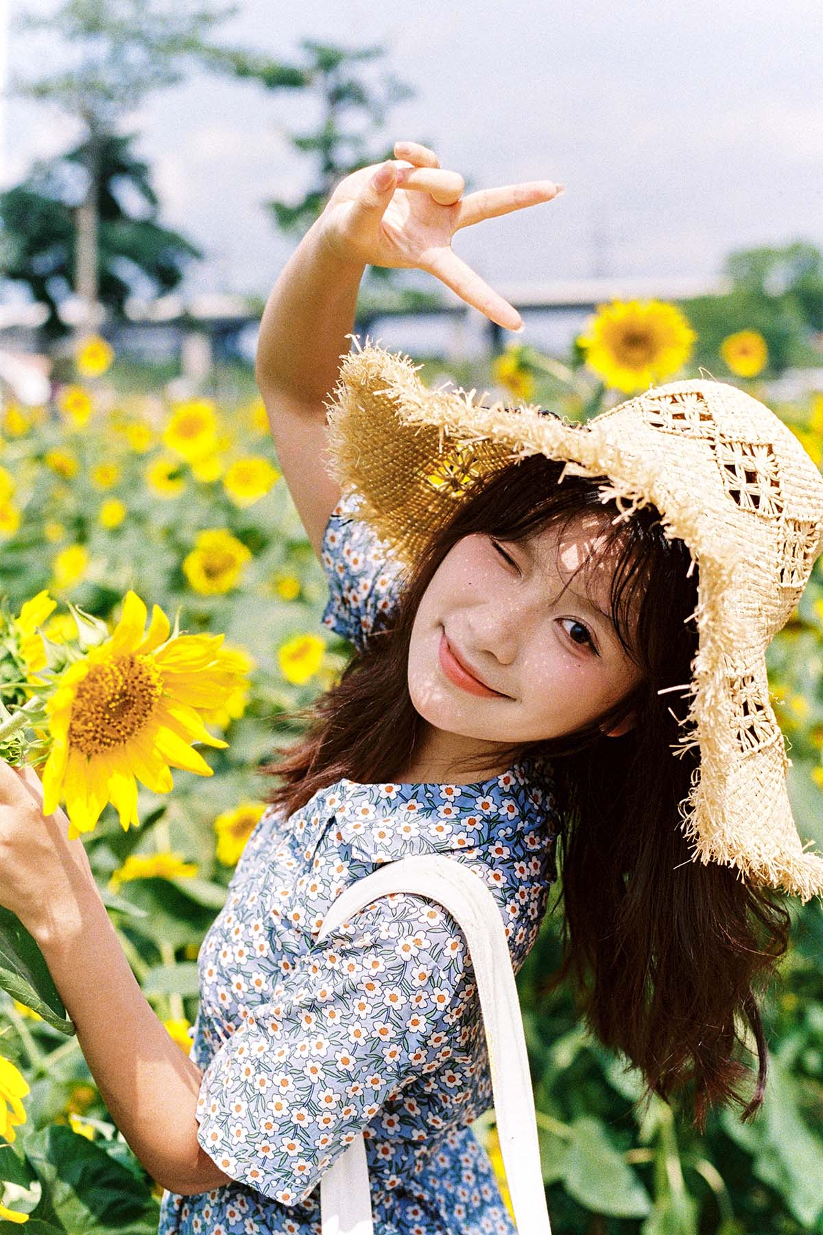 [YITUYU艺图语]2025.06.25 向日葵的花语 沐沐 预览图 - 2