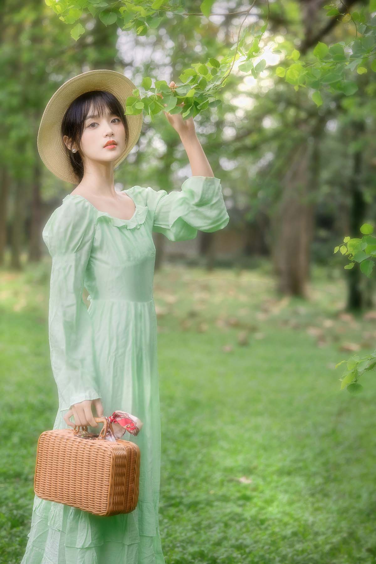 [YITUYU艺图语]2025.06.26 温柔的阳光 雨文