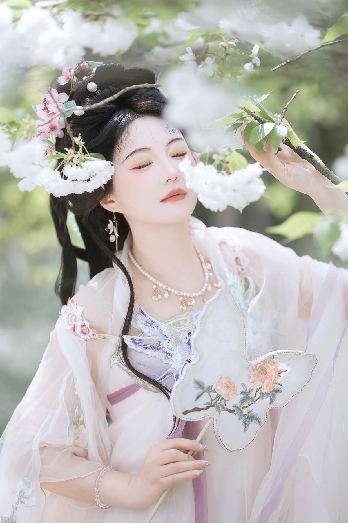 [YITUYU艺图语]2025.06.27 樱花似雪 璐璐haley