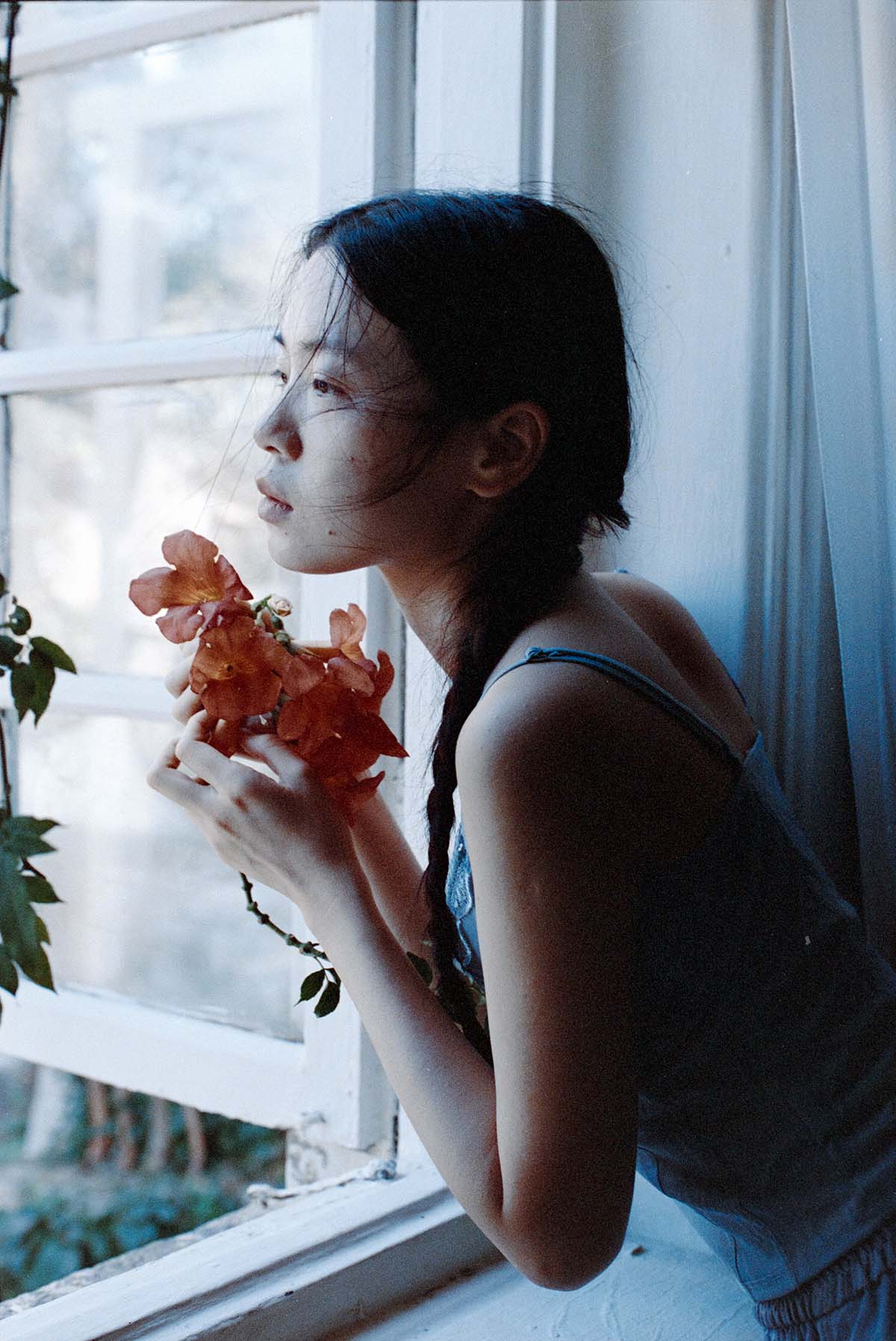 [YITUYU艺图语]2025.06.28 光，海棠花和女孩 蔡景梵 预览图 - 2