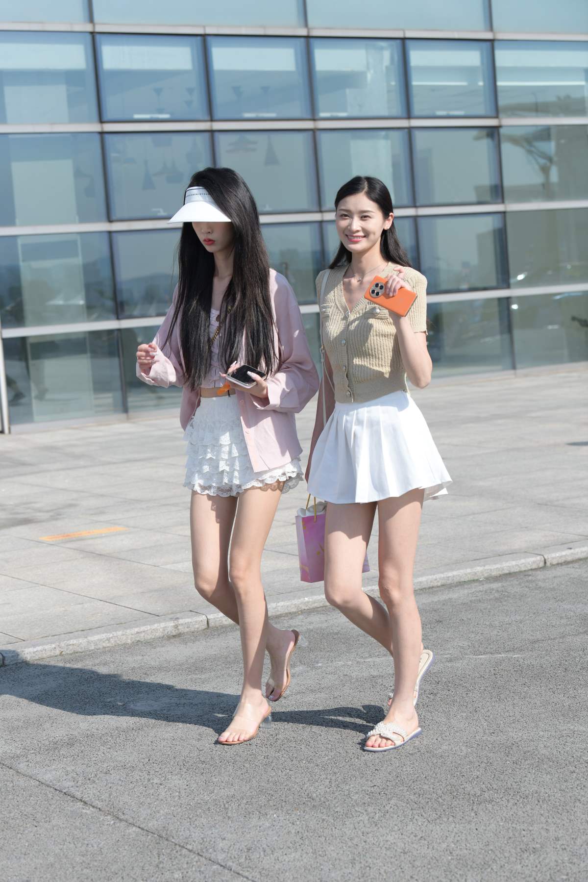 精选街拍作品 NO.4727 青春靓丽姐妹花