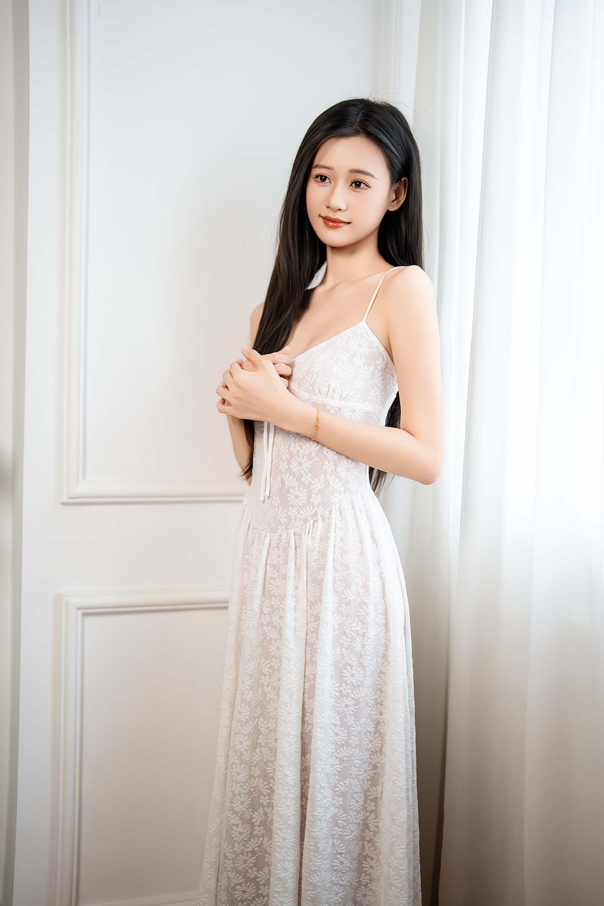 [YITUYU艺图语]2025.06.29 白色纱裙 晓晓 预览图 - 2