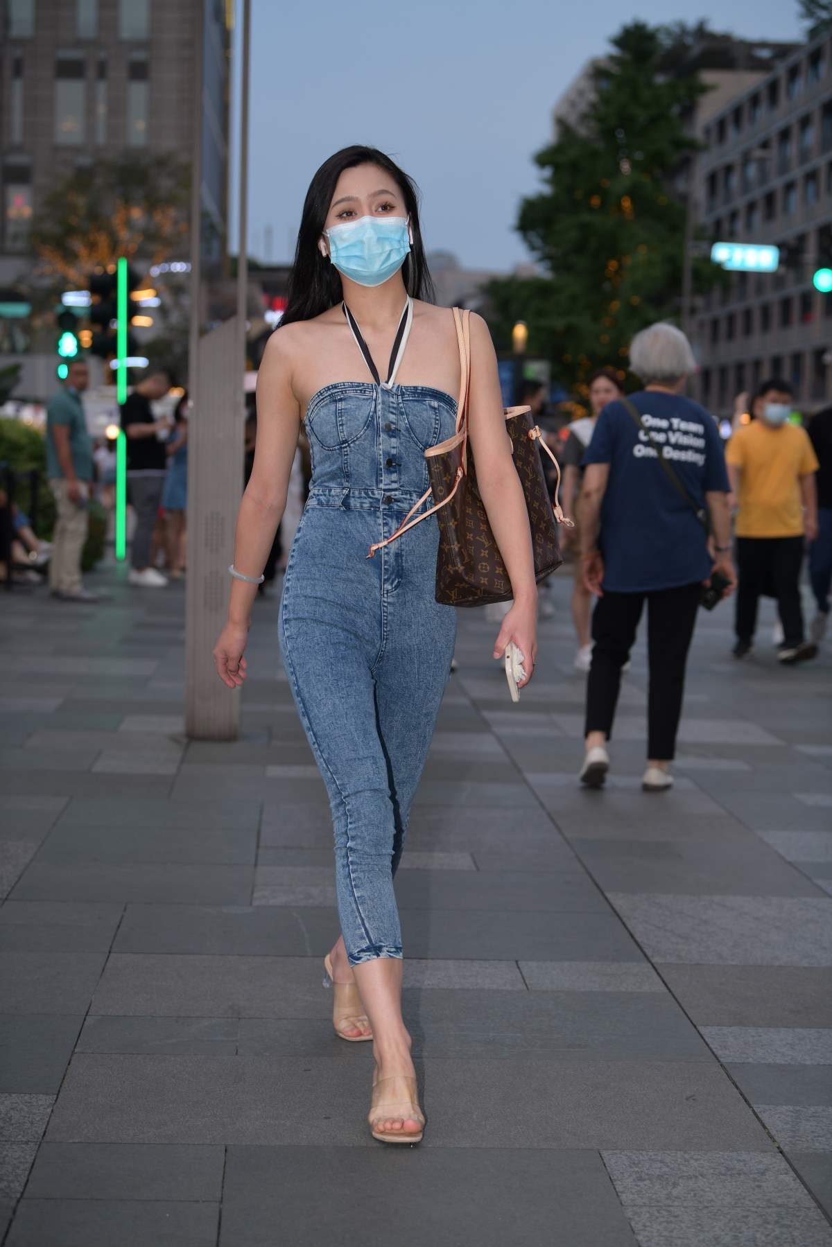 精选街拍作品 NO.4742 活力牛仔装