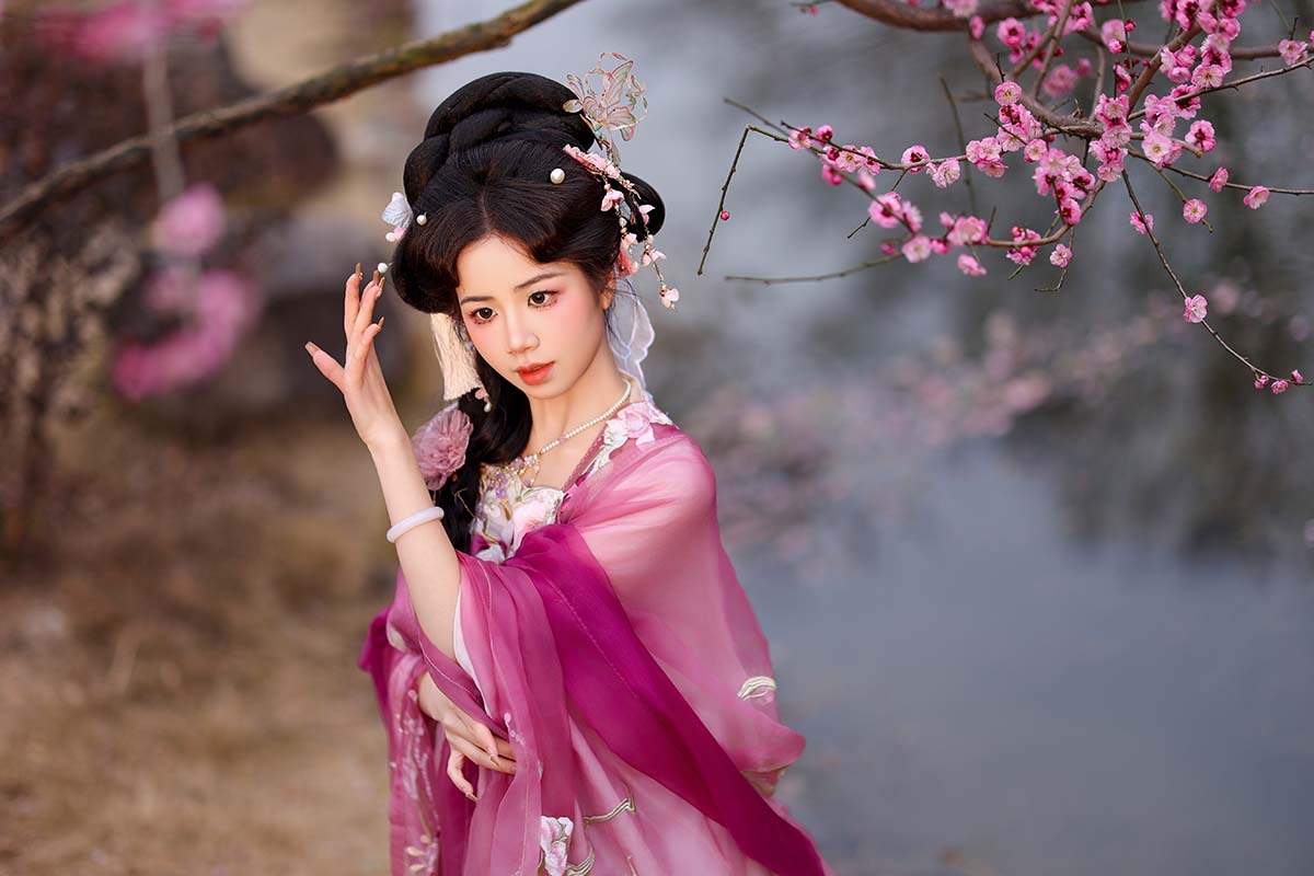 [YITUYU艺图语]2025.07.01 芍药 小杜同学 预览图 - 2