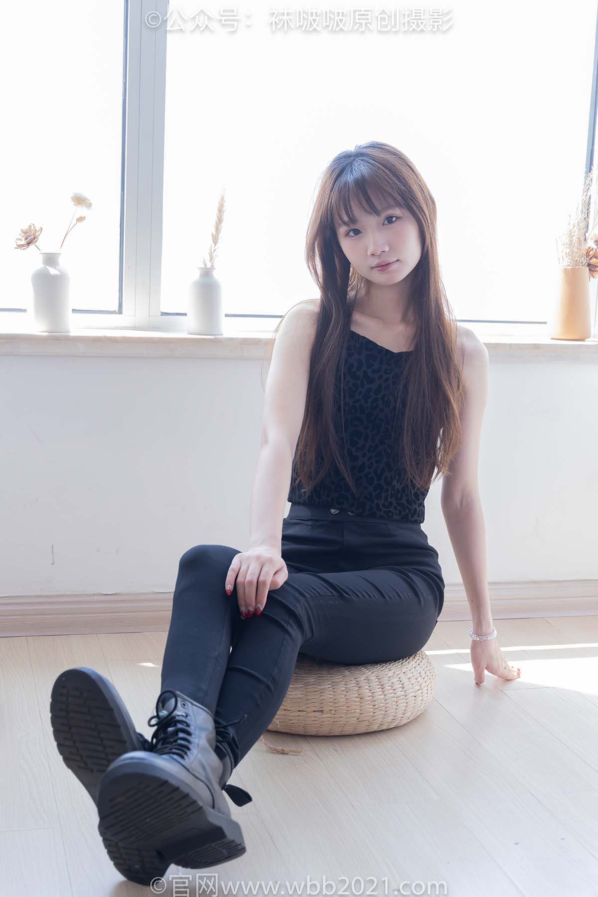 [BoBoSocks袜啵啵]NO.598 甜甜圈-马丁靴、薄肉丝、裸足 预览图 - 2