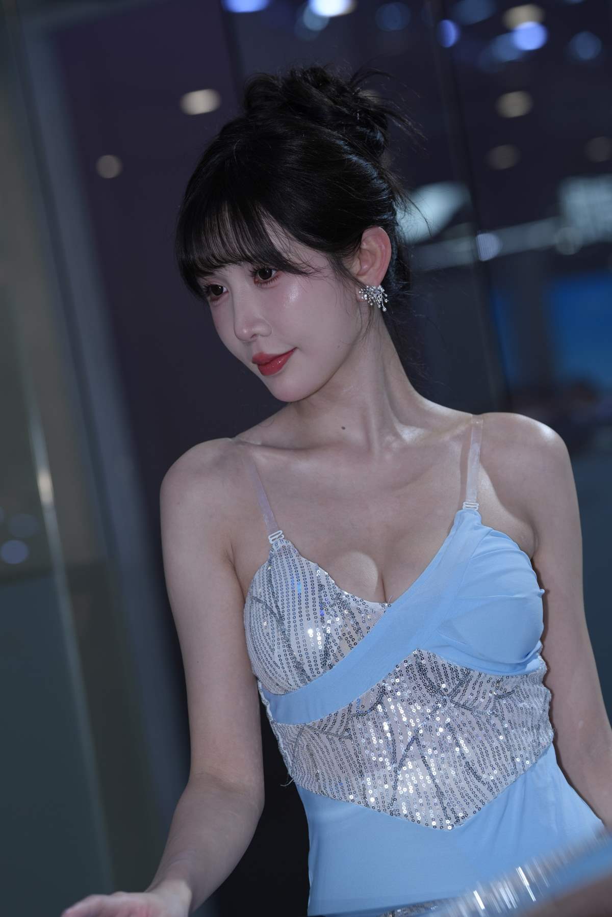 精选街拍作品 NO.4798 蓝色吊带裙