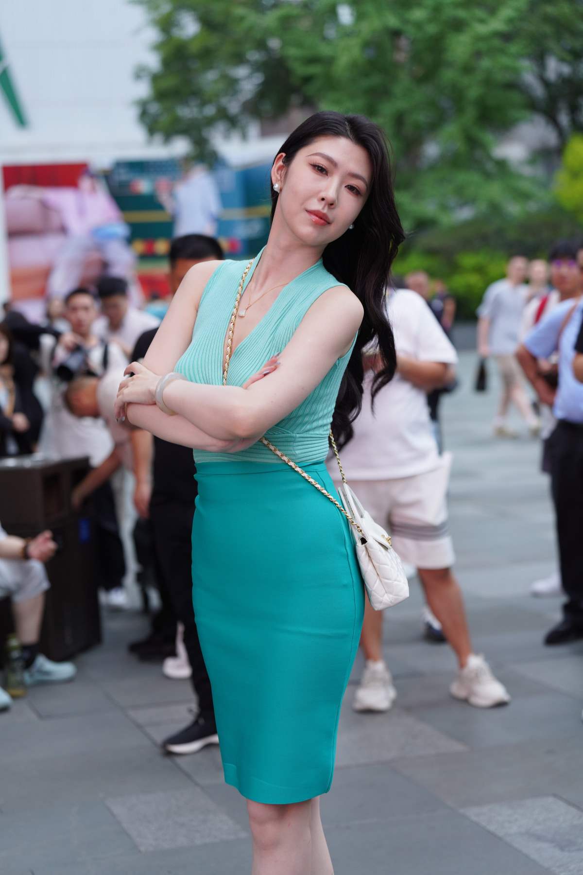 精选街拍作品 NO.4816 绿色针织裙