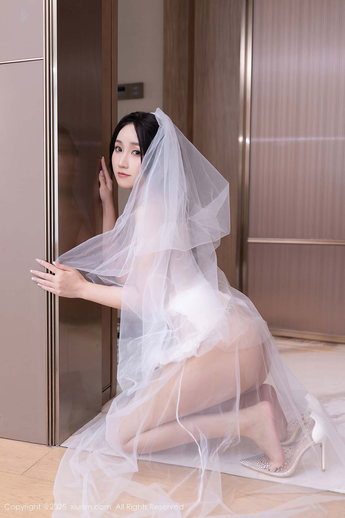 [Xiuren秀人网]2025.10.15 NO.10871 杏子Yada 预览图 - 2