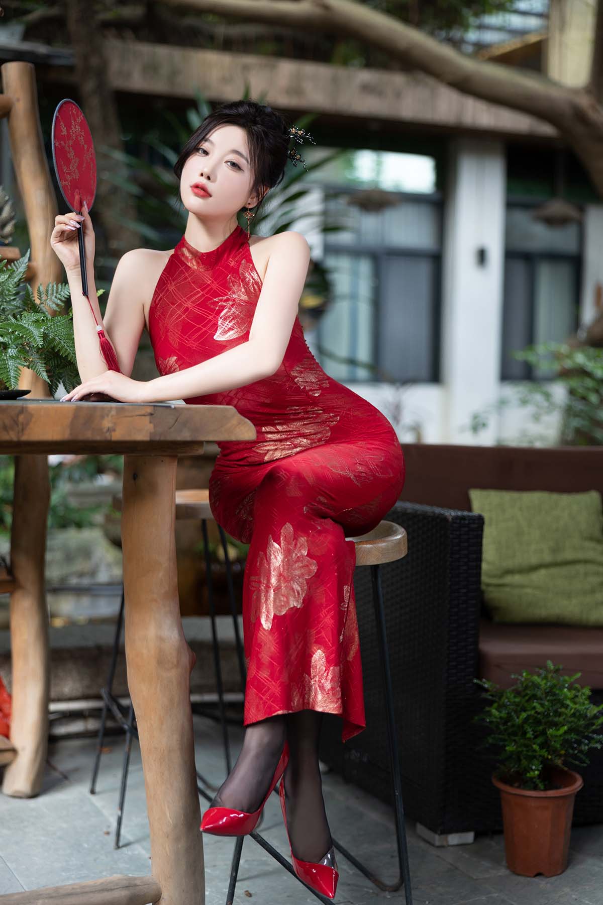 杨晨晨Yome – 红色旗袍