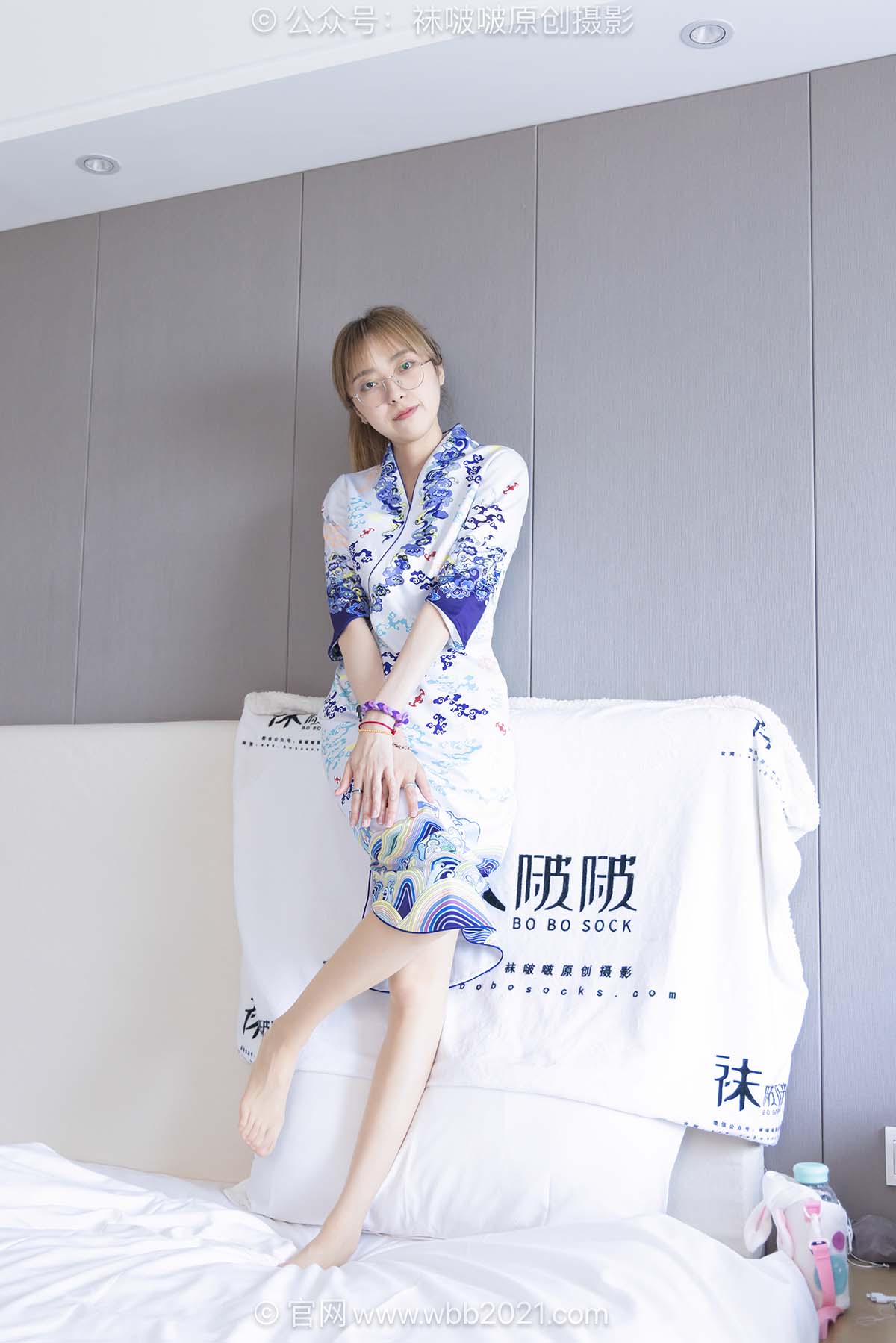 [BoBoSocks袜啵啵]NO.604 稚予-皮鞋、薄肉丝、空姐旗袍制服 预览图 - 2