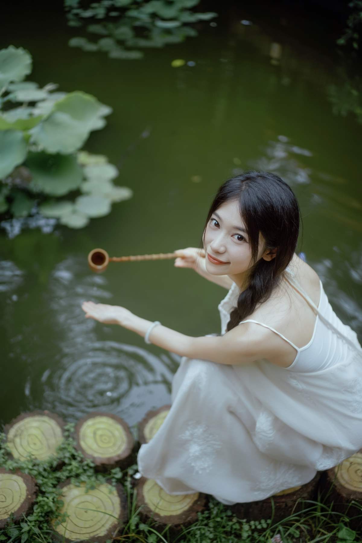 [YITUYU艺图语]2025.07.17 雨落林间，少女的青李时光 小美