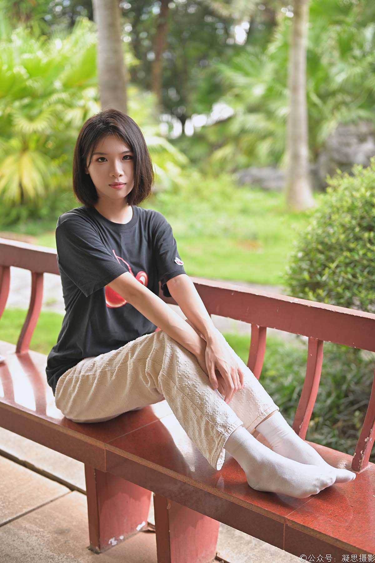 凝思摄影 NO.031 小睿-T恤、短白袜、平底鞋 预览图 - 2