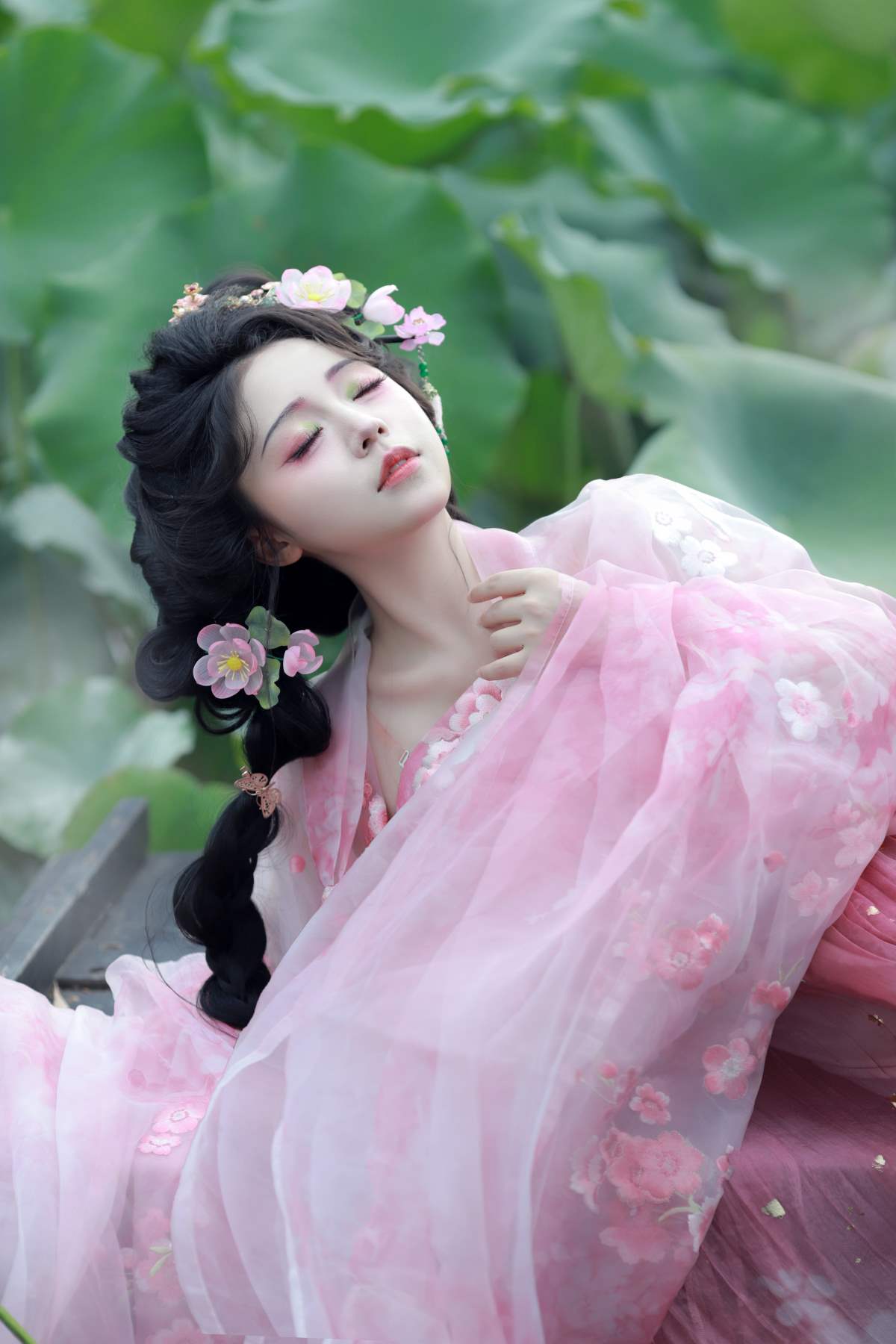 [YITUYU艺图语]2025.07.19 泛舟 蓁蓁爱吃辣