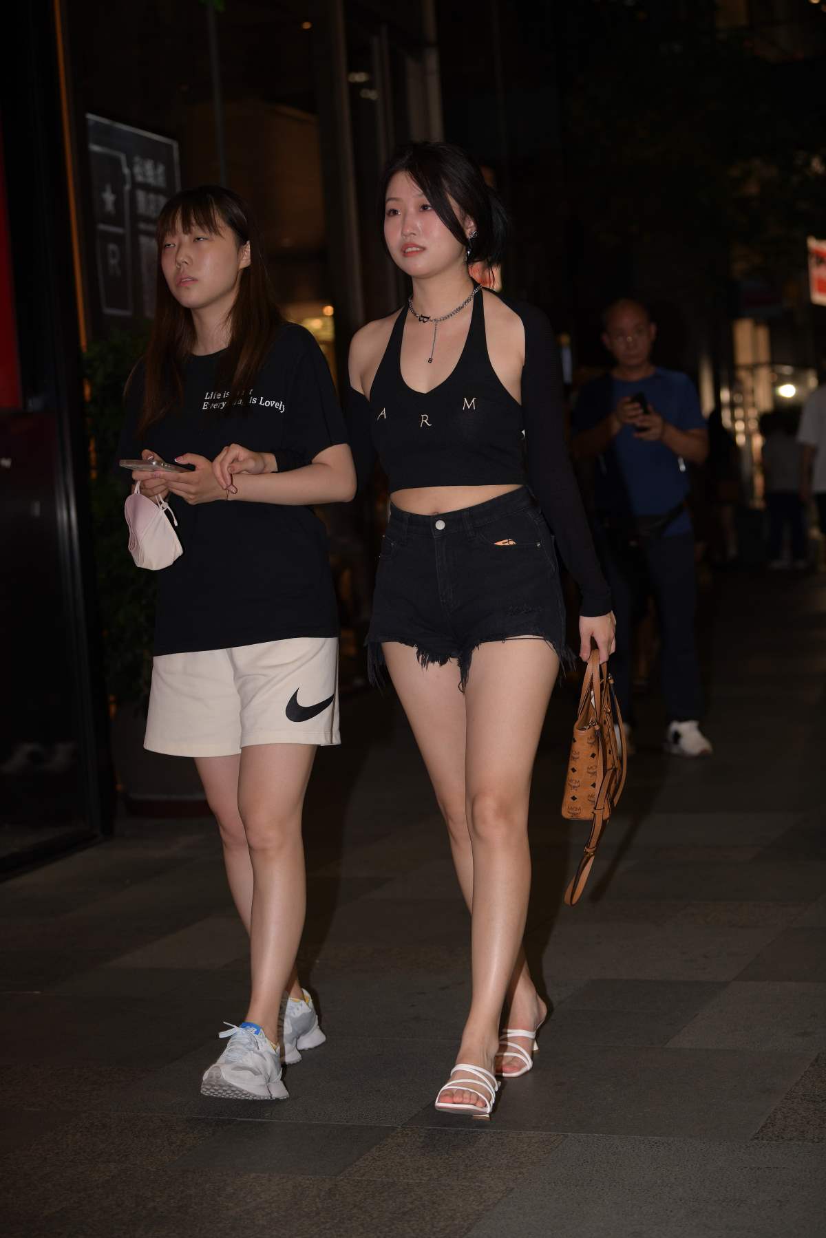 精选街拍作品 NO.4883 甜美清新黑色系