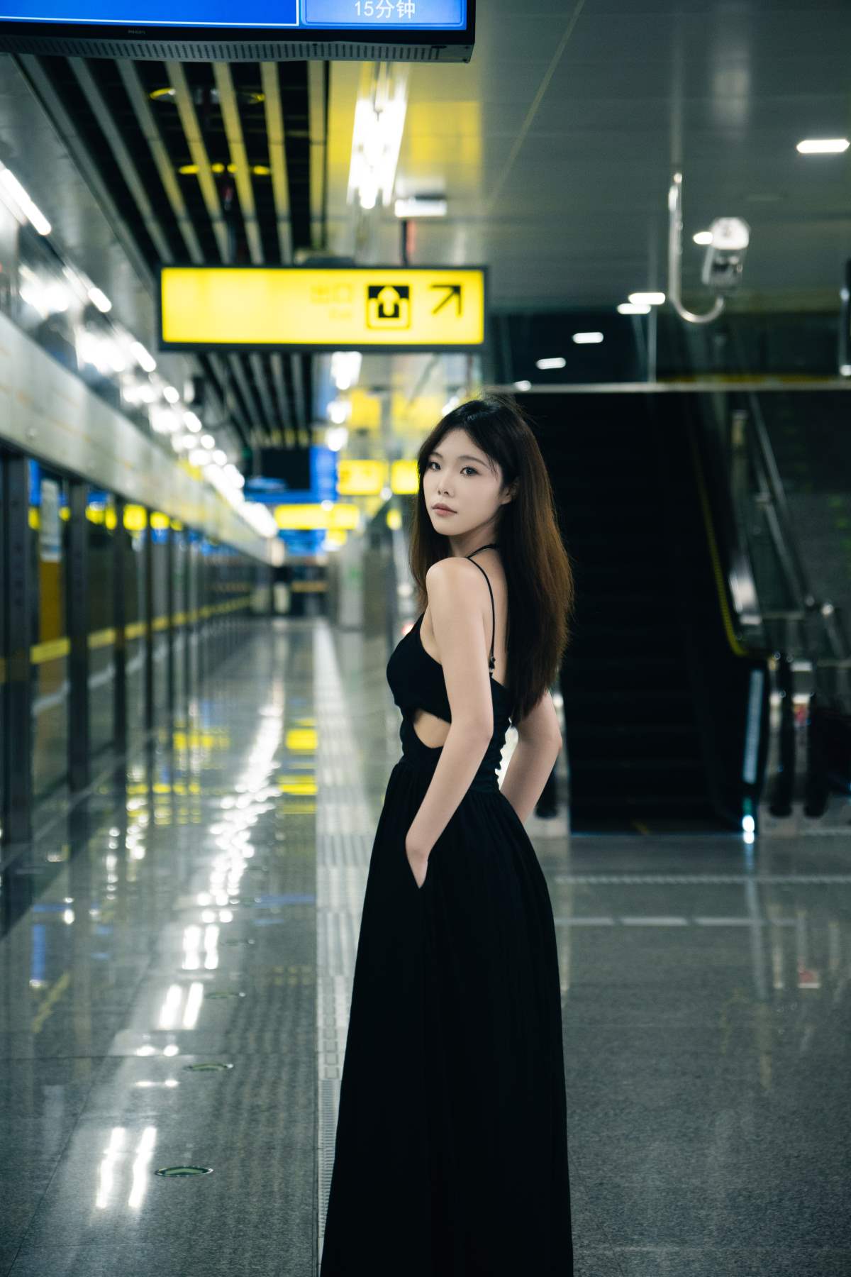 [YITUYU艺图语]2025.07.22 地铁站暗调 苏打饼干