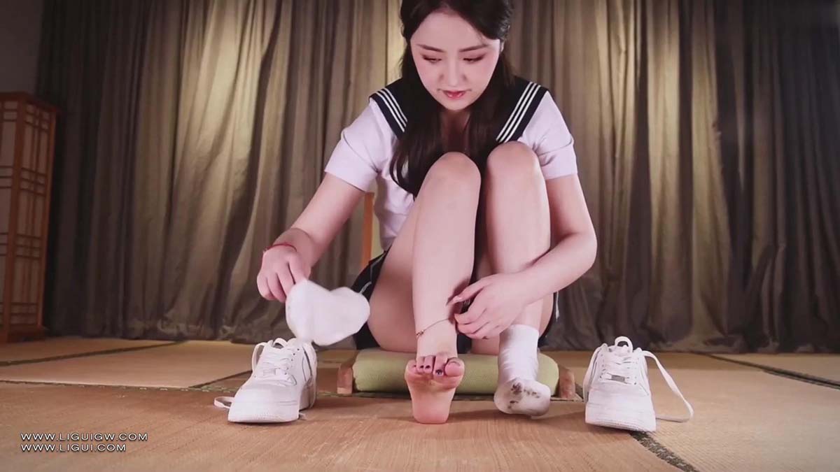 [Ligui丽柜]HD视频 2025.06.21 学妹的脏棉袜 (私人订制)