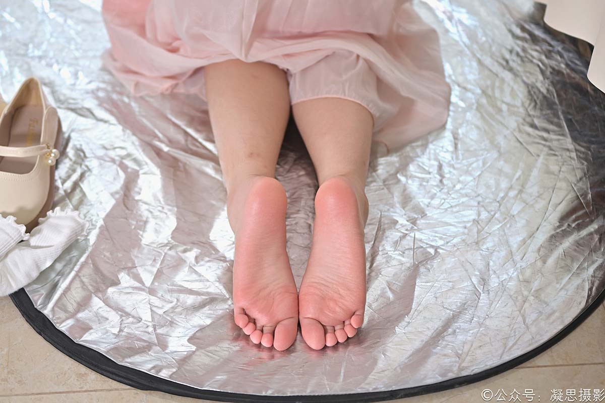 凝思摄影 NO.039 铃铃-连衣裙、短白袜、玛丽珍 预览图 - 2 凝思摄影 NO.039 铃铃-连衣裙、短白袜、玛丽珍 预览图 - 2