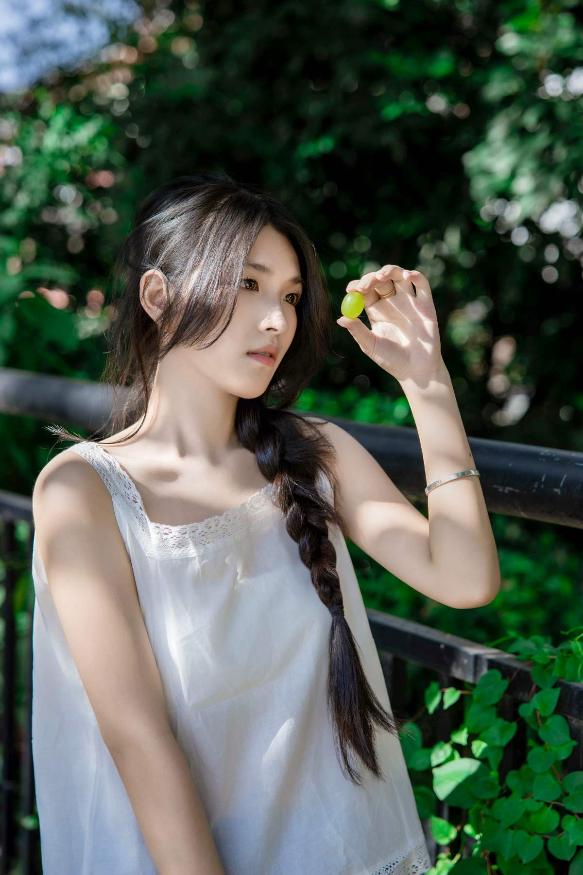 [YITUYU艺图语]2025.08.02 青提味的夏天 依婷