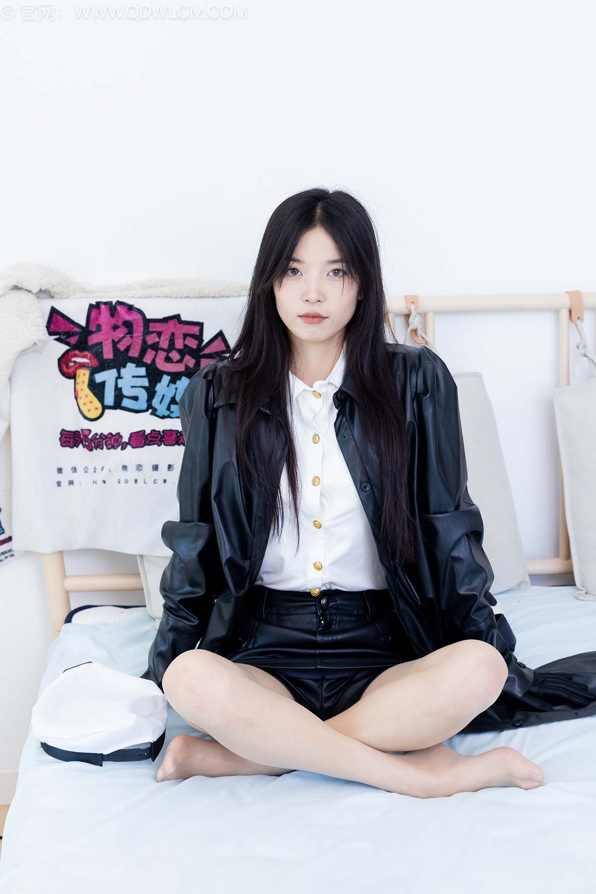 物恋传媒 NO.2527 茯苓-高跟长靴、薄肉丝、揉脚 预览图 - 2 物恋传媒 NO.2527 茯苓-高跟长靴、薄肉丝、揉脚 预览图 - 2